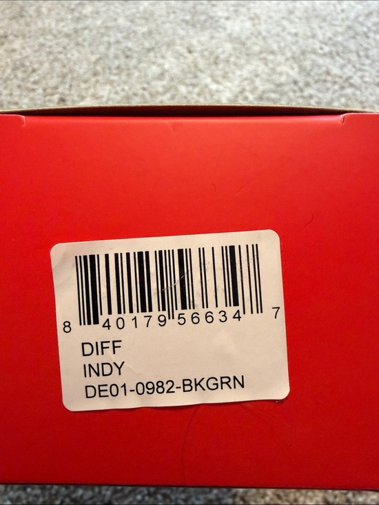 SEPHORA X DIFF Black Sunglasses, New w/box & case